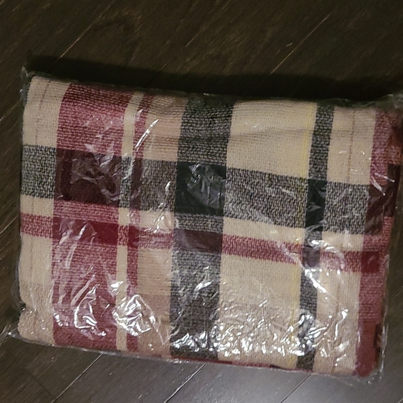 Spring Fever soft Cozy Warm Lightweight Scarf NWT - Picture 4 of 4